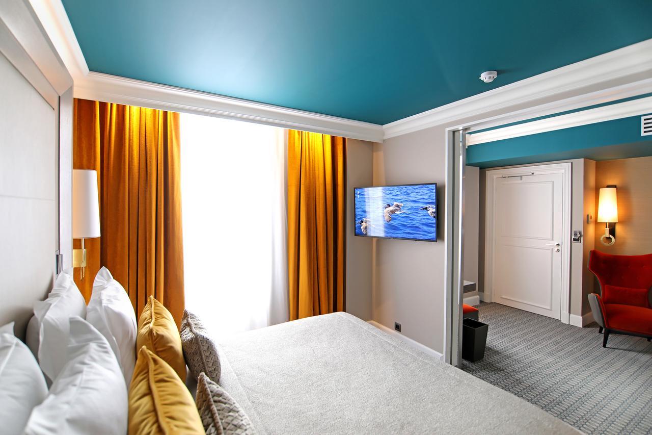 Hotel Alchimy Алби Екстериор снимка